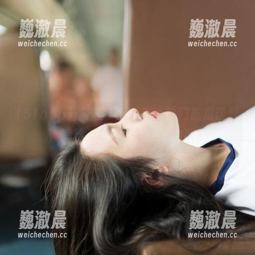 通过51app直达热门吃瓜话题，揭秘那些你不知道的故事！