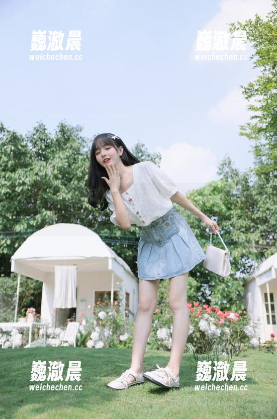 吃瓜不停歇，快下载51今日吃瓜了解三里屯英语老师动态！