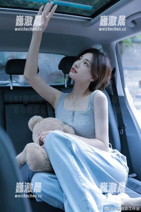 苹果51吃瓜网发布：动漫游戏与吃瓜资讯完美结合，快来下载体验