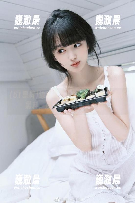 追踪热搜！51黑料吃瓜网更新黑料，娱乐圈真相一手掌握！