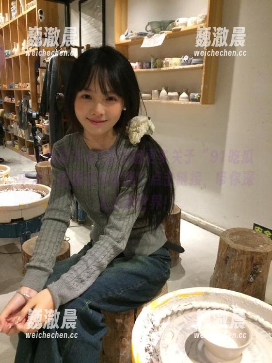 想知道更多关于“91吃瓜中心”的独家内幕吗？点击链接，带你深入八卦世界！