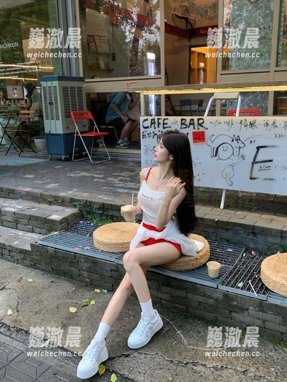 永久关注91吃瓜中心，带你领略最新的瓜，永不迷路，与吃瓜同行！
