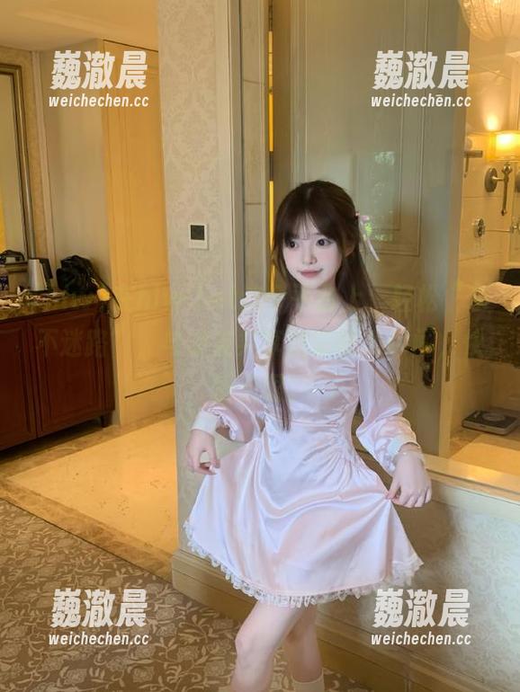 在hlw.bet这个平台上，轻松“永不迷路”，与朋友共享精彩吃瓜瞬间，快乐无限。