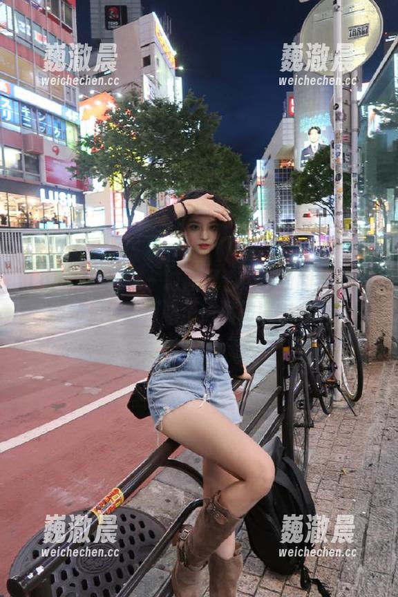 想要第一时间观看热点新闻？hlw网站是你获取吃瓜信息的理想选择！