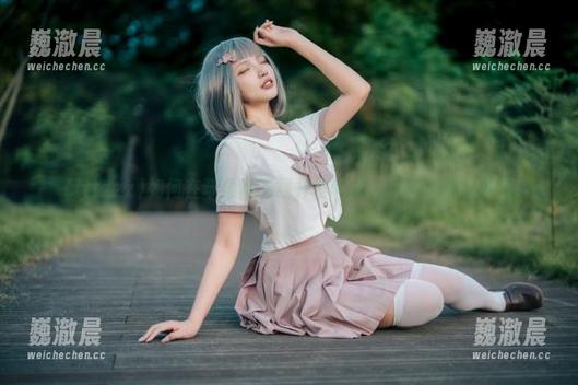 如何在苹果版下载并使用tttzzz.06吃瓜神器