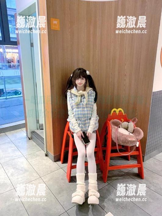 九一吃瓜网网页精彩不断，吃瓜群众们快快加入我们的大家庭！