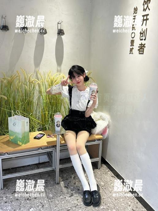 五一吃瓜官网首页：吃瓜达人汇聚地，让我们一同分享精彩瞬间！