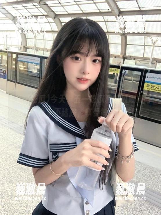 今天，五一吃瓜和吃瓜娜娜陪你，保证永不迷路，享受每一口美味。