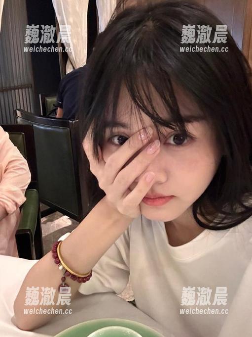 吃瓜不打烊 想看最新黑料?尽在“吃瓜不打烊在线”网站,网址轻松带你一探究竟