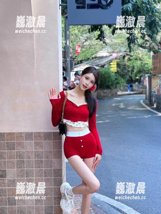 吃瓜网在线观看官方攻略，尽享动漫游戏的精彩与乐趣，快来官网看看吧！