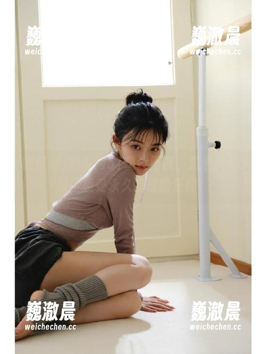 吃瓜网51热议不断，观看明星大瓜，感受永久追踪的乐趣！