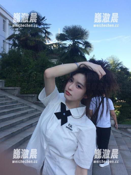 吾爱吃瓜网51带来的爆料：明星与经纪人的恩怨情仇，带你走上真相探索线路