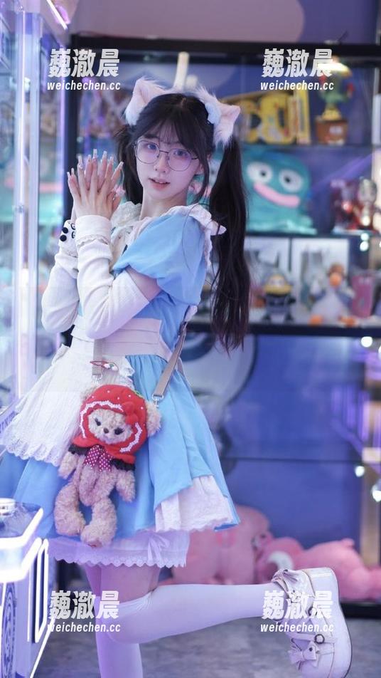 吃瓜界的良心之作，精品吃瓜，网址www.jingpinchigua.com，陪你一起笑到抽筋！