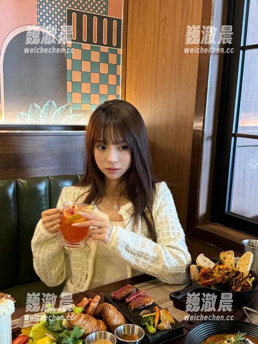 惊人！在线“网爆黑料”首页带你一探究竟，谁的黑料成了众人谈资？