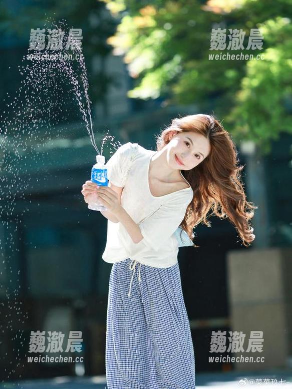 在“黑料正能量”官网上，扒哥为你揭开永久存在的热门话题！