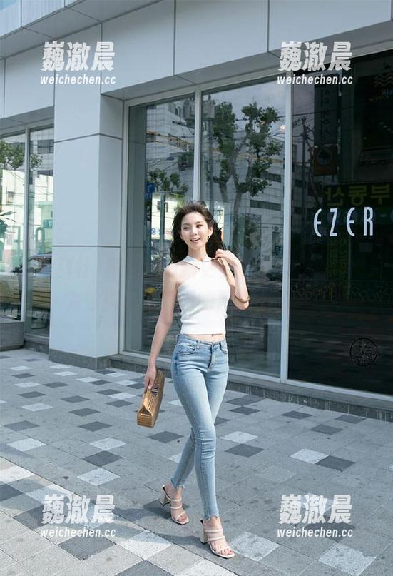 黑料社最新更新，老司机不打洋，为你揭示娱乐圈的潜规则和黑幕！