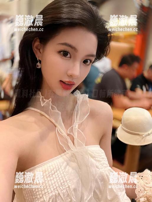在黑料社区入口畅所欲言，收藏你的吃瓜故事与瞬间！
