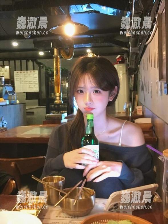 黑料网免费观看，首页分享独家内幕，让你轻松获取最新八卦信息！