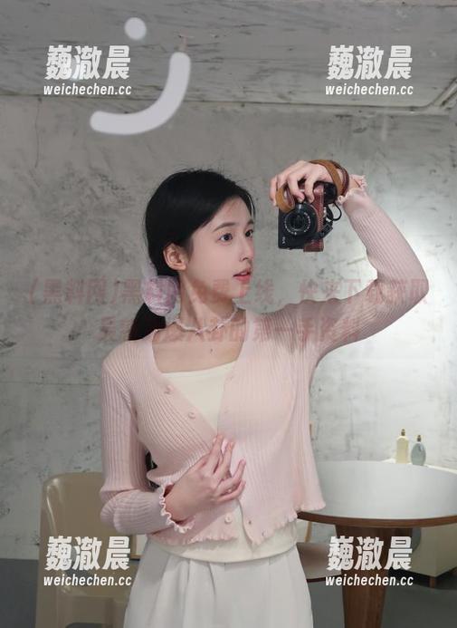 黑料网免费上线，快来下载获取最新劲爆八卦的第一手资料