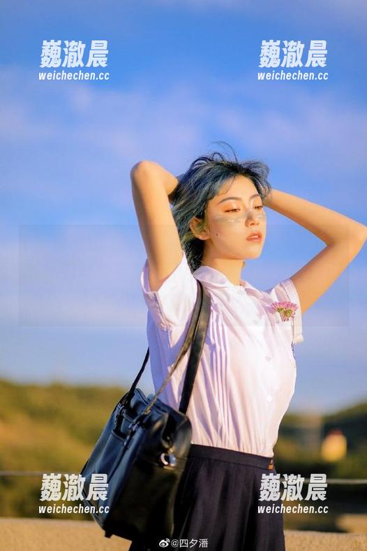 黑料网络女神写真全解读，看看她们如何在网络上引起热潮，立刻访问链接获取内幕！